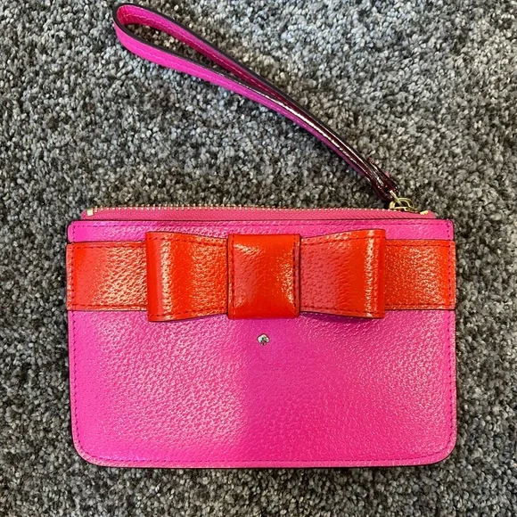 Kate Spade Bow Wristlet - Picture 1 of 2